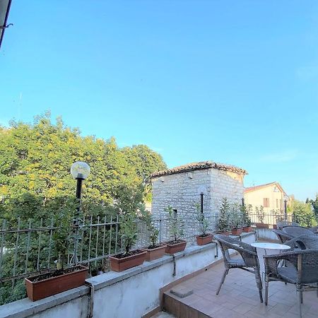 Hotel San Francesco E Il Lupo Gubbio Extérieur photo