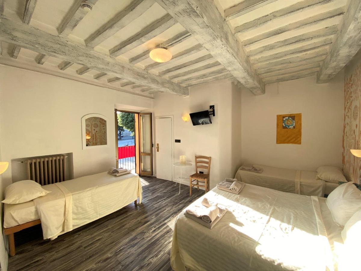 Hotel San Francesco E Il Lupo Gubbio Extérieur photo
