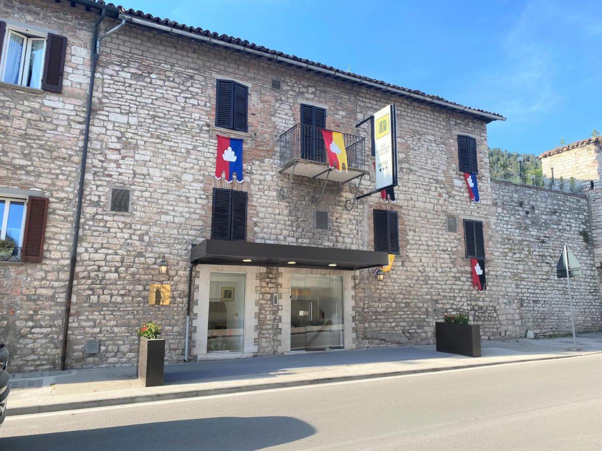 Hotel San Francesco E Il Lupo Gubbio Extérieur photo