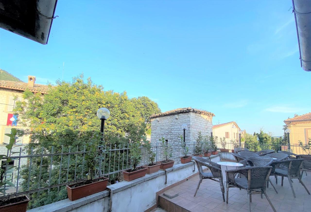 Hotel San Francesco E Il Lupo Gubbio Extérieur photo